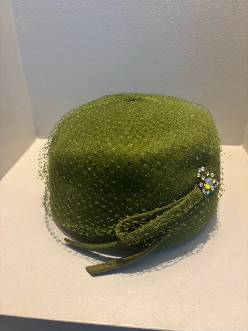 Vintage Green Pill Box Veil Fascinator Hat Jewelry races Steampunk peachbloom